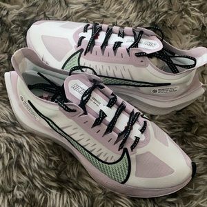 Women's Nike Zoom Gravity Running Shoes